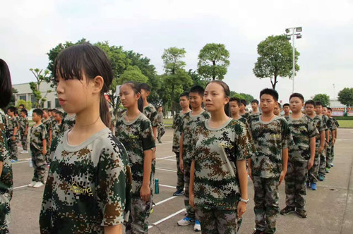 孩子之間的差異絕不僅僅是在校的老師的原因